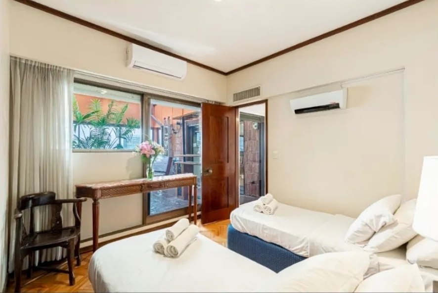 Six-room penthouse with private pool near San Martin Square photo 7 of 8