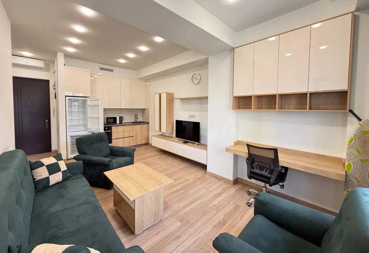 Furnished 2-Room Apartment in Kentron photo 1 of 8