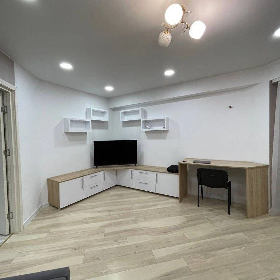 Two-Bedroom Apartment in Chisinau City Centre photo 4 of 8
