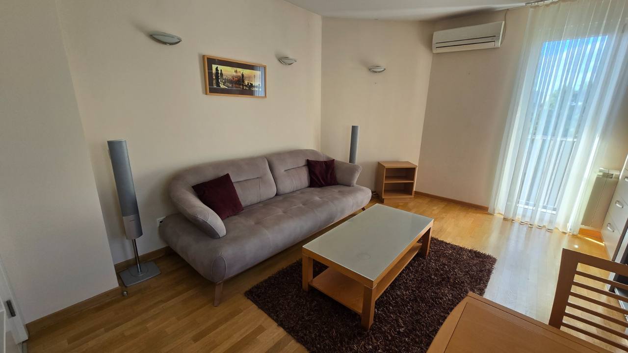 45 m² Apartment in Vojvode Vlahovića photo 2 of 5