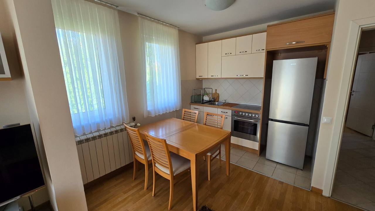 45 m² Apartment in Vojvode Vlahovića photo 3 of 5