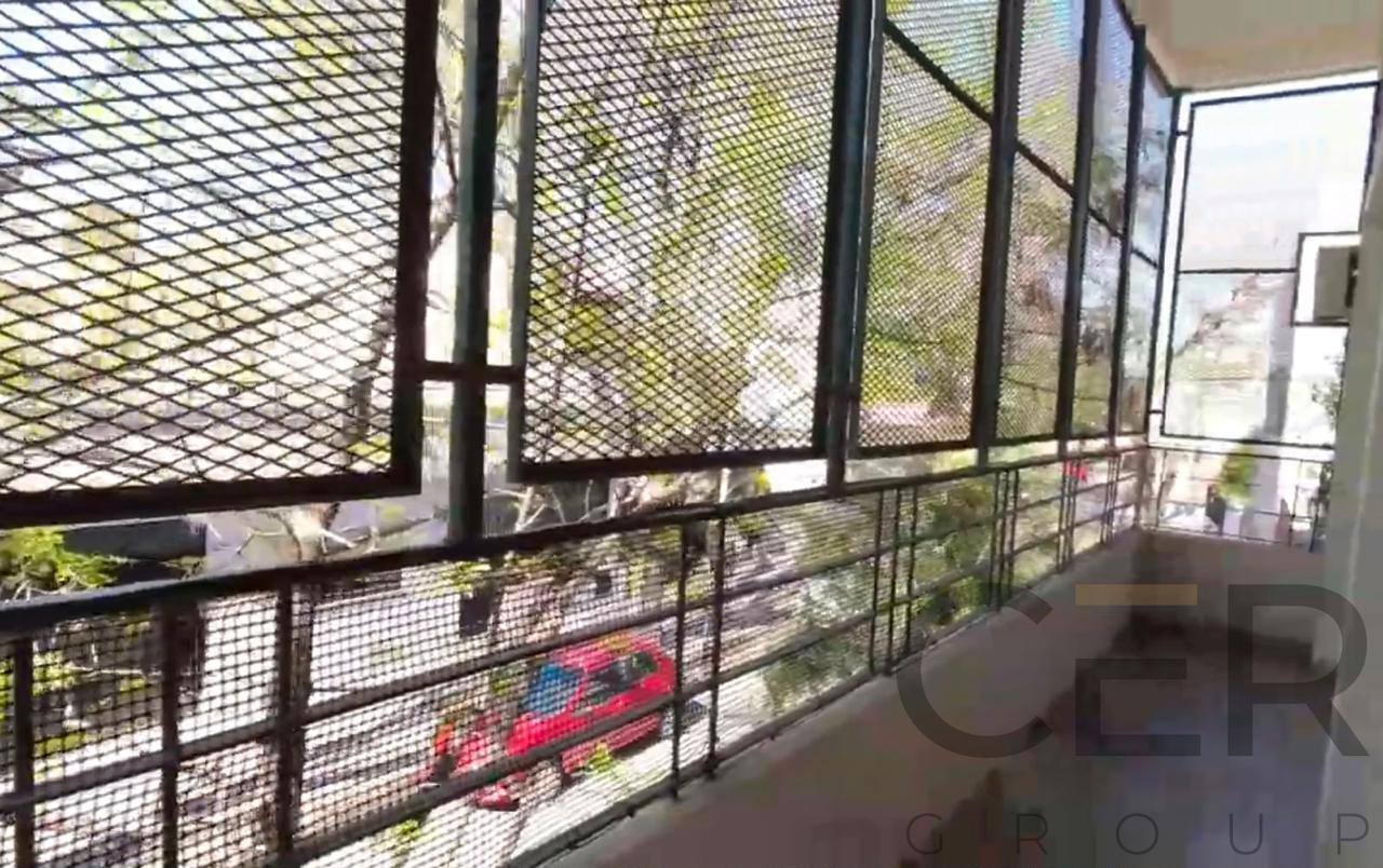 4-Room Apartment with 3 Bedrooms in Parque Chas photo 3 of 8