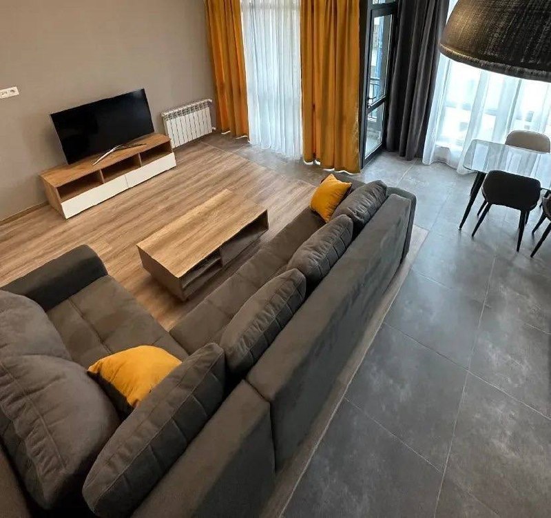 Cozy Two-Room Apartment in Davtashen photo 1 of 8