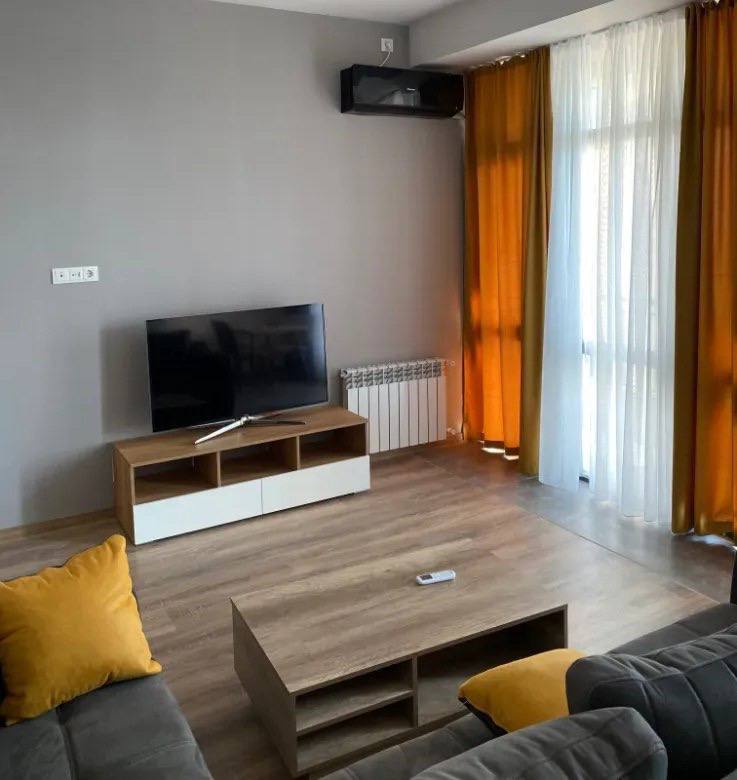 Cozy Two-Room Apartment in Davtashen photo 2 of 8