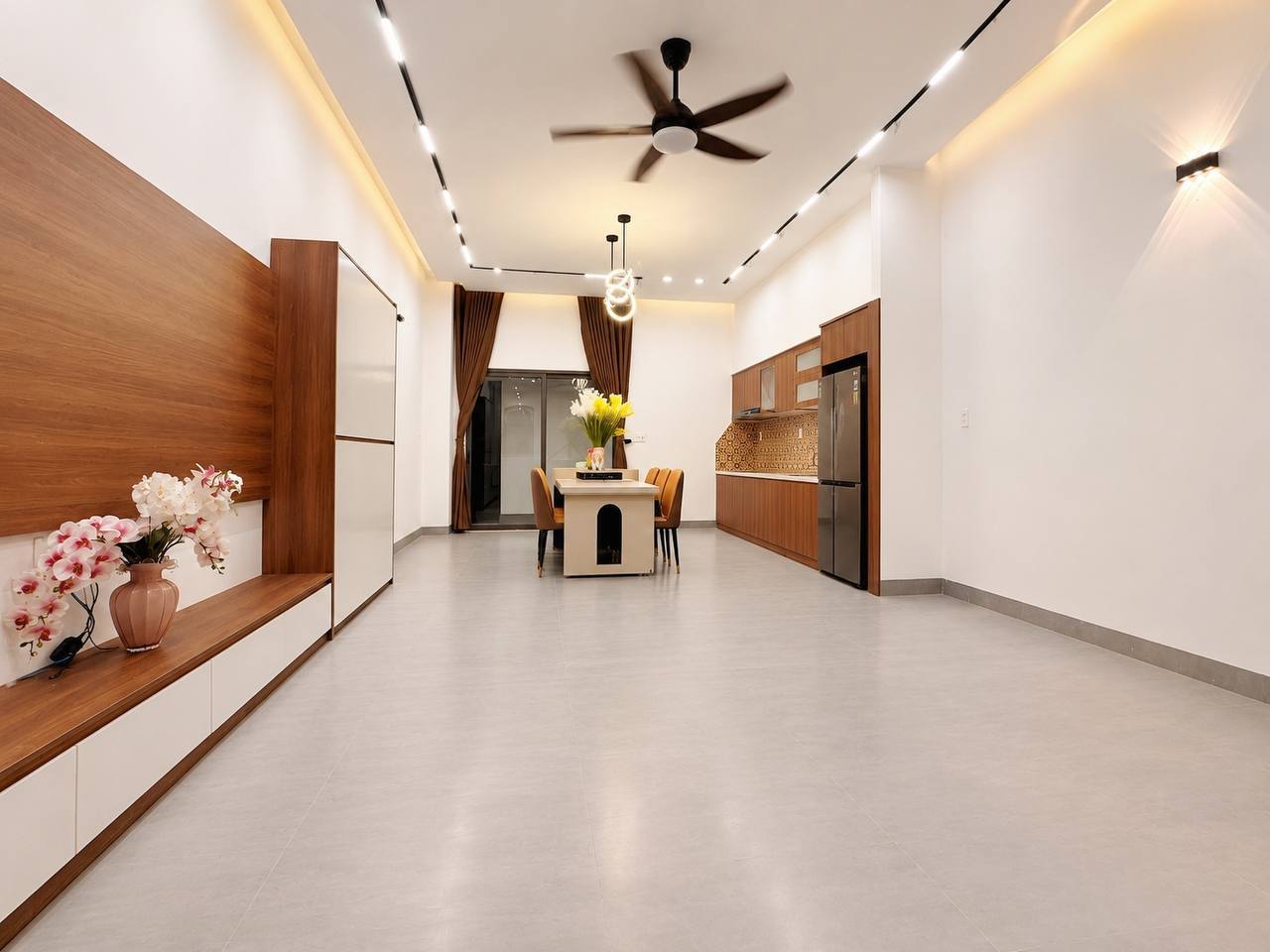 Three-Bedroom House in Hoa Xuan photo 2 of 8