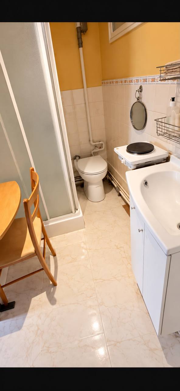Renovated Studio in Paris 6th Arrondissement photo 4 of 4