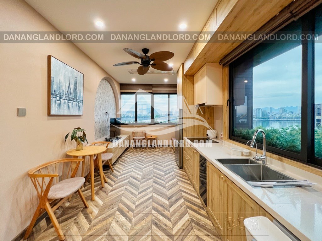 Studio Apartment with Dragon Bridge View photo 1 of 8