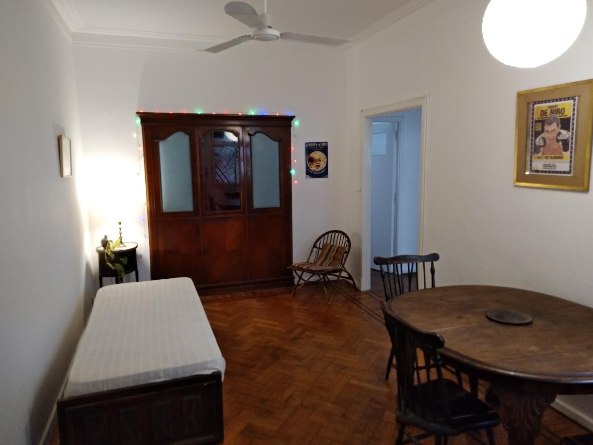 Unfurnished 2-Bedroom Apartment in Centro