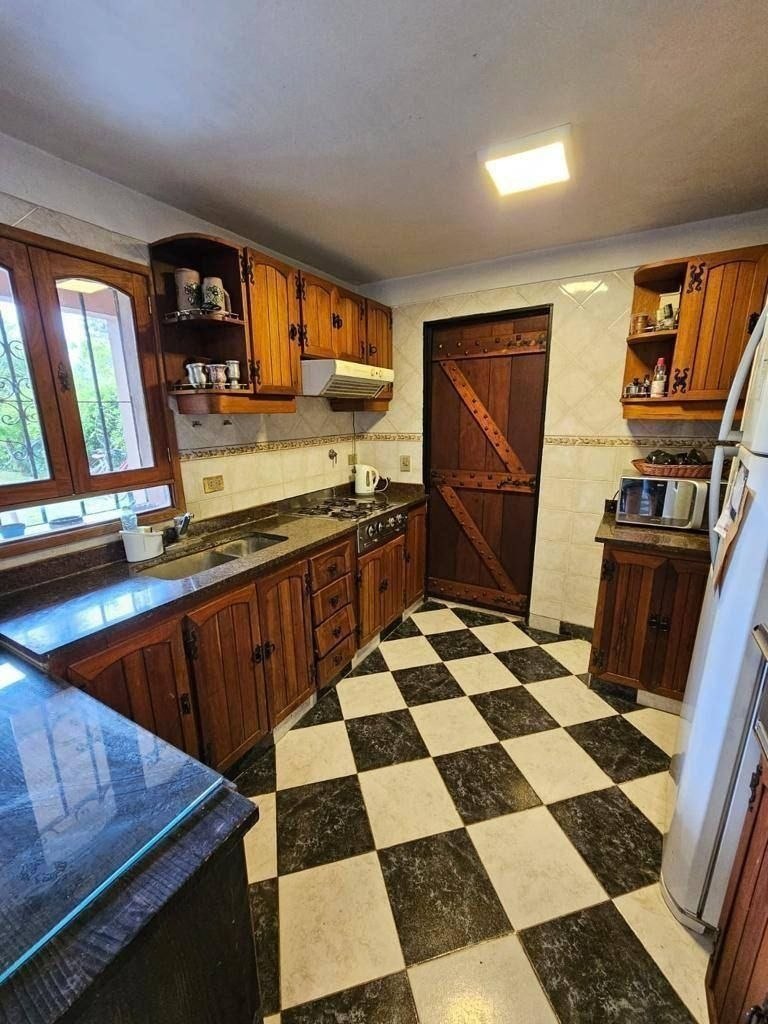 Роскошный загородный дом с бассейном в Инхеньеро-Масквице photo 6 of 8