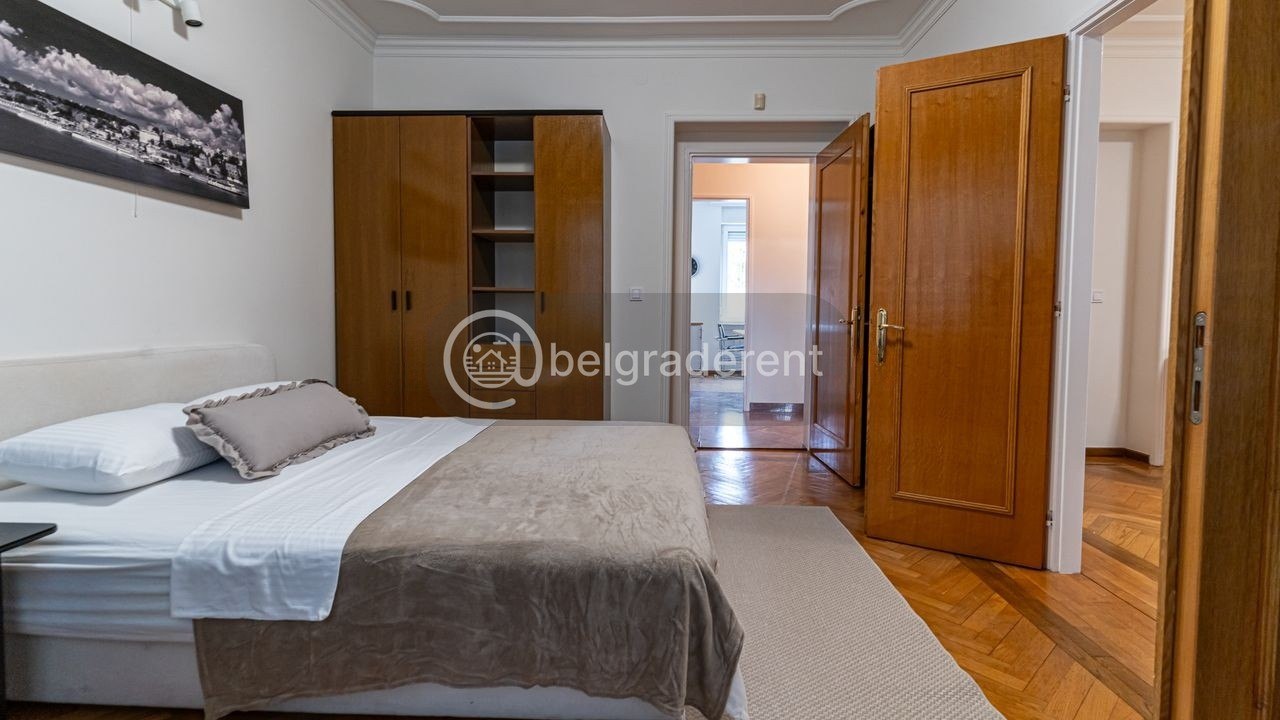 3-Room Apartment in Stari Grad photo 5 of 8