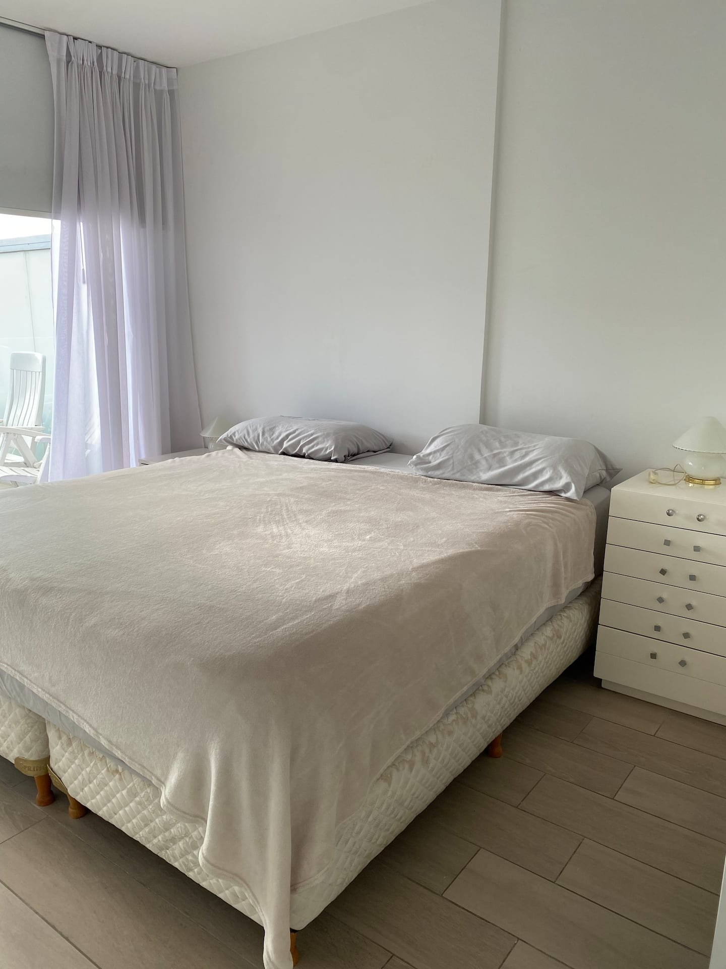 Two-Bedroom Apartment in Almagro photo 6 of 8
