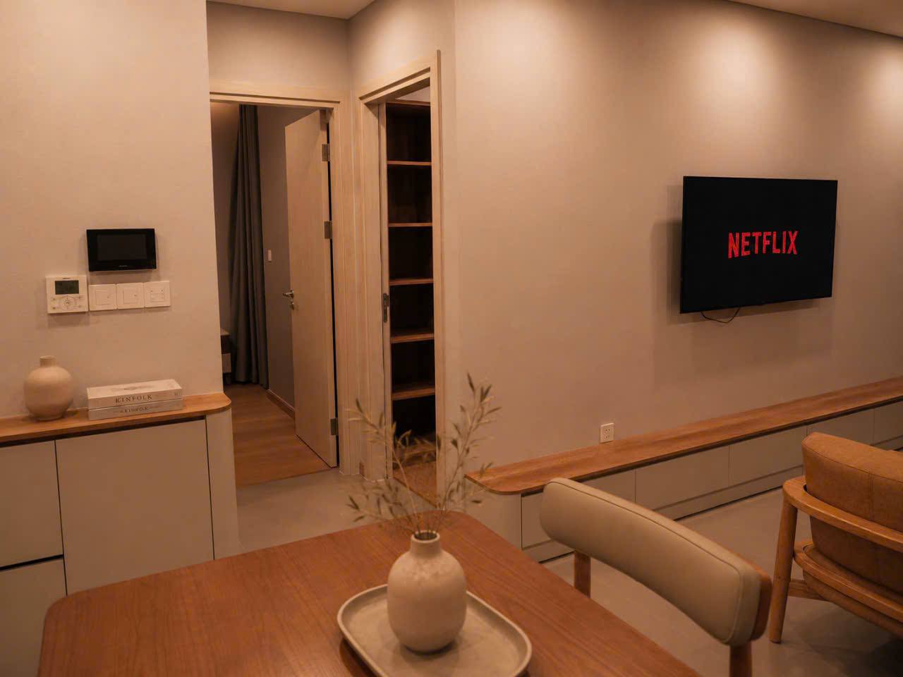 2-комнатная квартира в Sam Towers photo 2 of 8