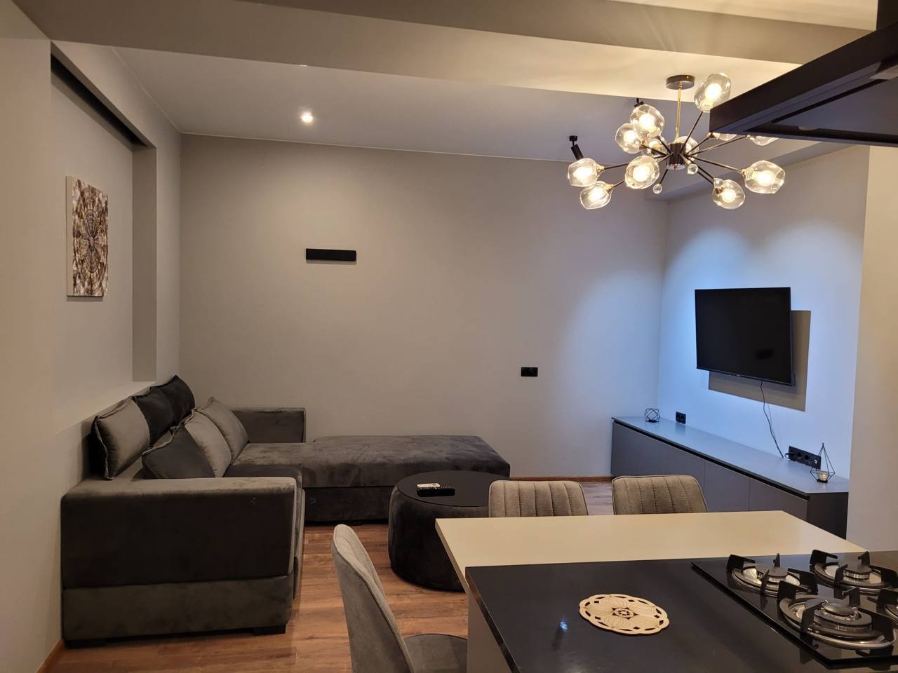 One-Bedroom Apartment in Saburtalo photo 5 of 8