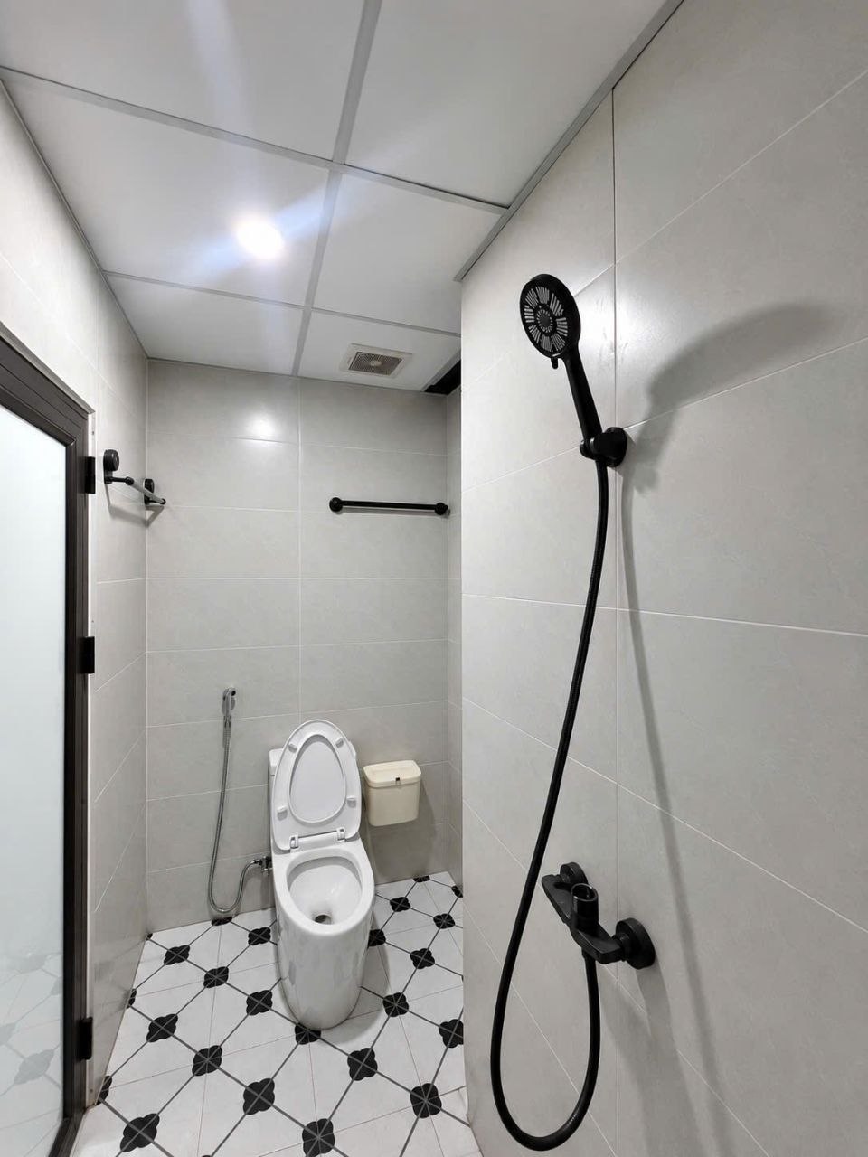 Furnished 1-Bedroom Apartment in Ngu Hanh Son photo 8 of 8