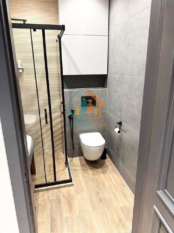 Sea-Adjacent 2-Bedroom Apartment in Batumi photo 6 of 6