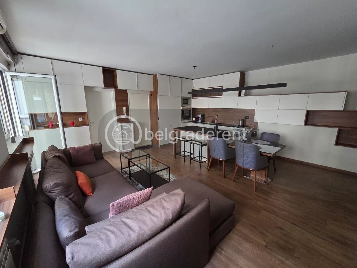 3-Room Apartment in Vračar photo 2 of 8