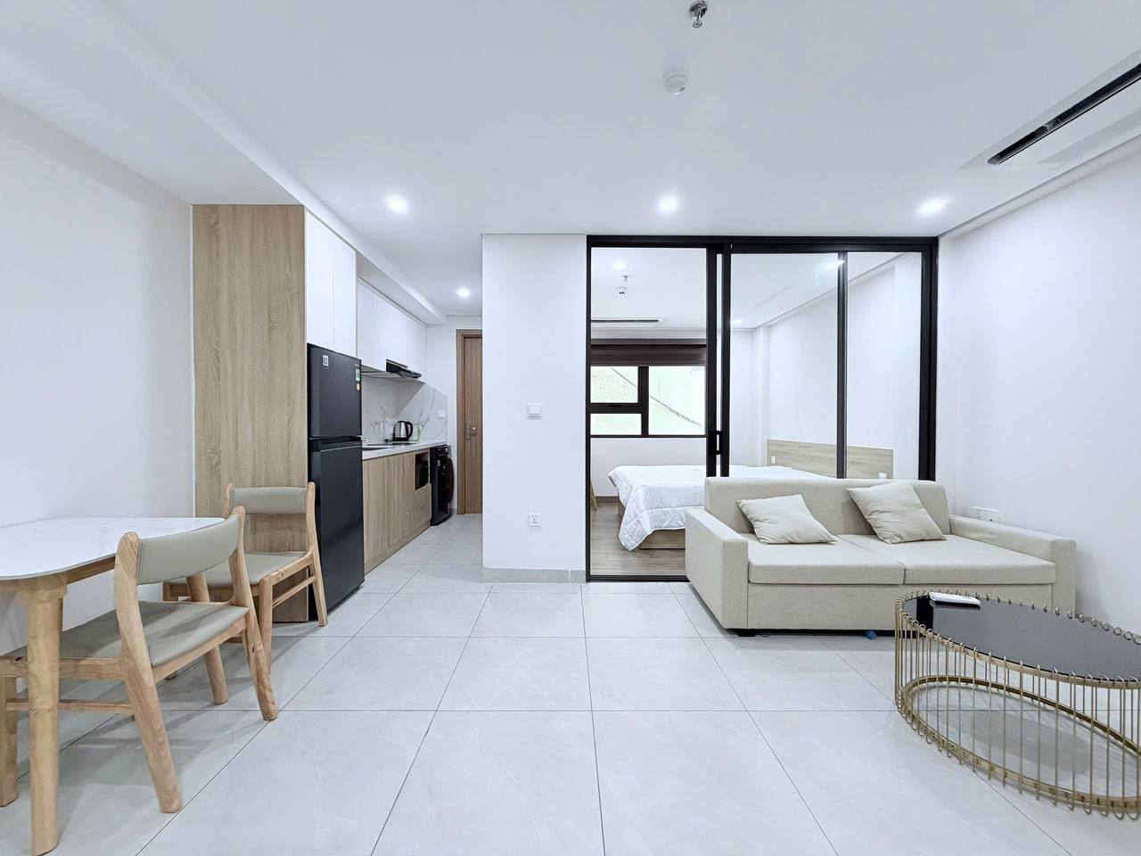 1-Bedroom Apartment Near the Beach photo 3 of 7