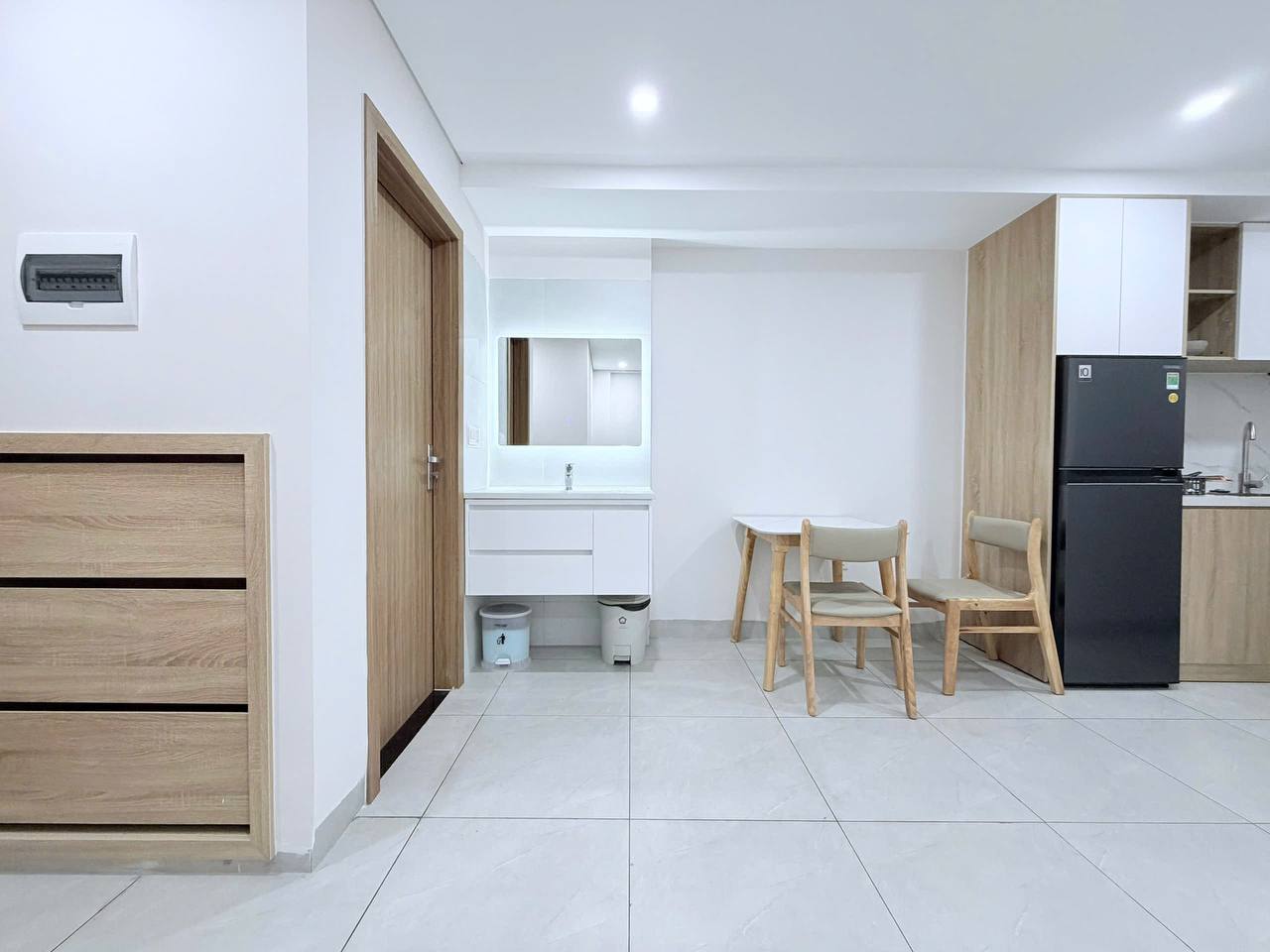 1-Bedroom Apartment Near the Beach photo 4 of 7