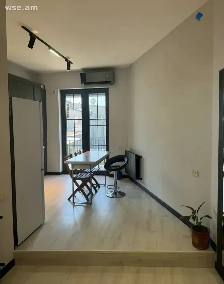 Two-Bedroom Apartment in Kentron photo 5 of 8