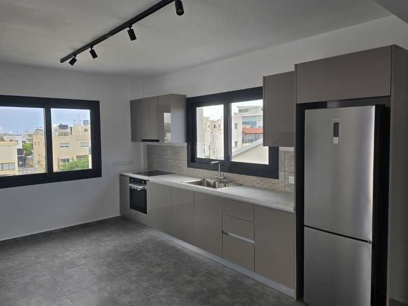 Furnished 1-Bedroom Apartment in Kato Polemidia photo 1 of 8