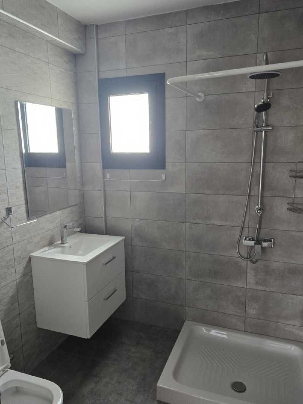 Furnished 1-Bedroom Apartment in Kato Polemidia photo 3 of 8