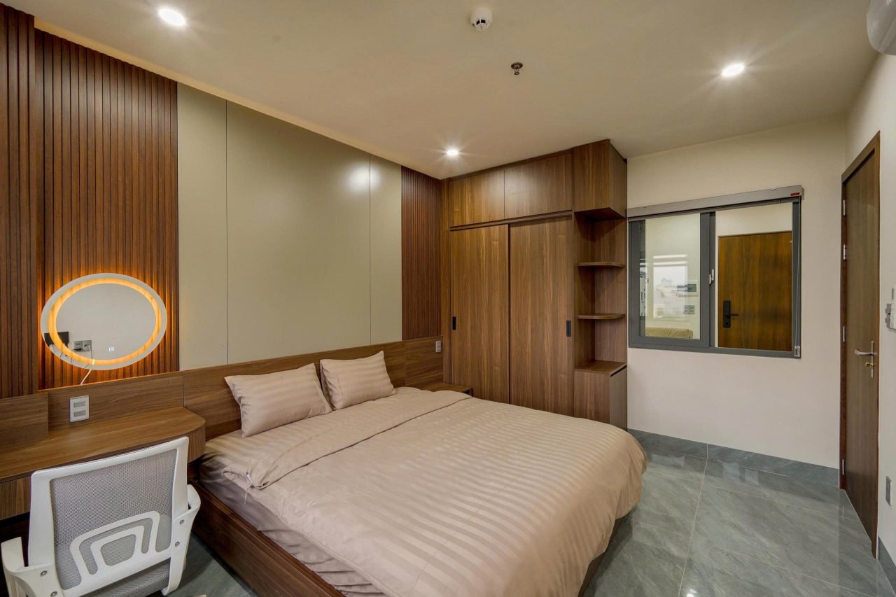Modern 1-Bedroom Apartment Near My Khe Beach photo 3 of 8