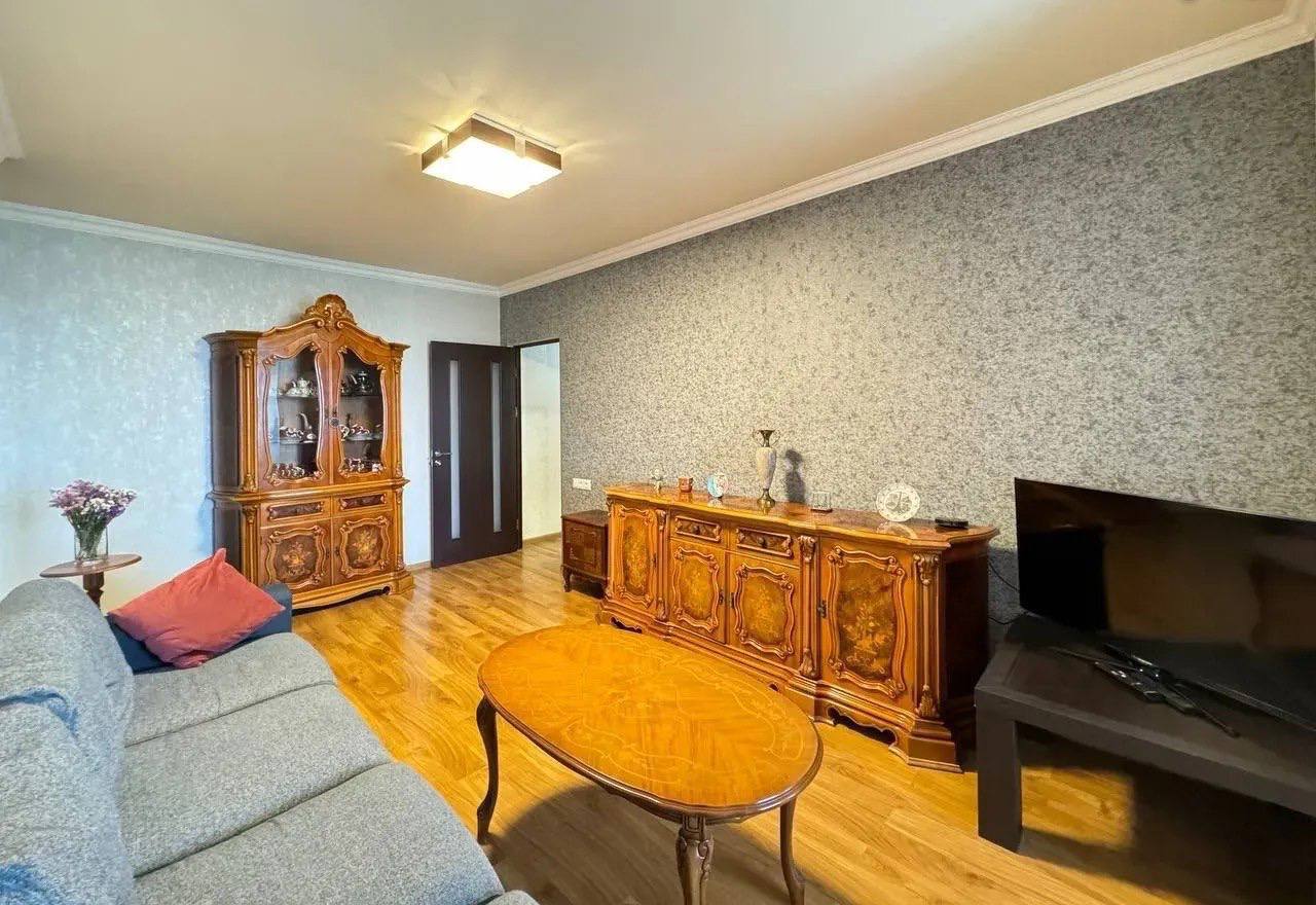 Furnished 3-Room Apartment in Kanaker-Zeytun photo 3 of 8
