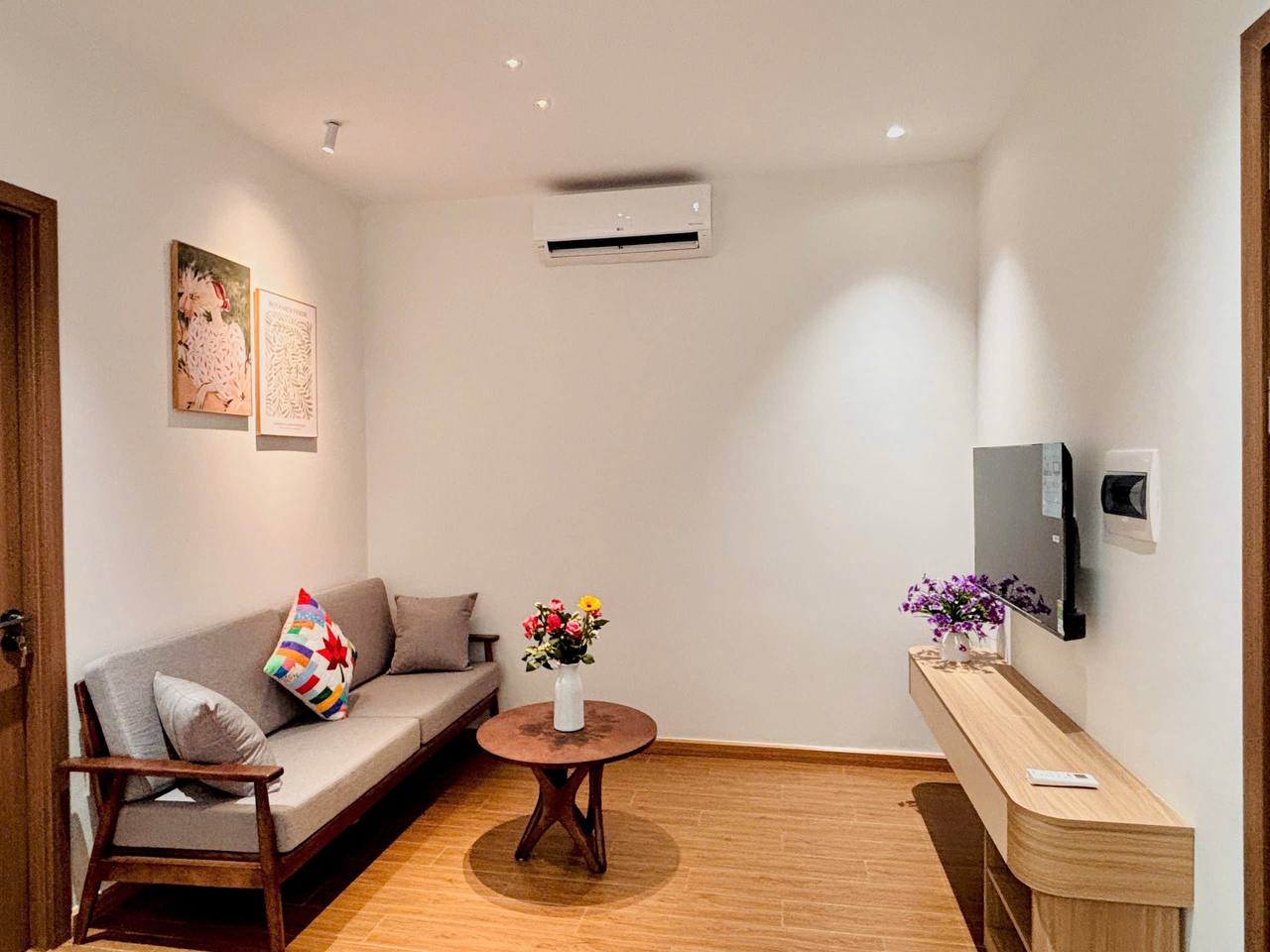 Cozy 1-Bedroom Apartment in My Da Tay 10 photo 3 of 8
