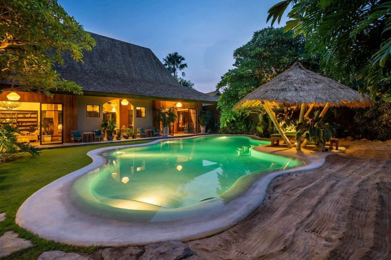 5-Bedroom Villa in Canggu photo 1 of 8