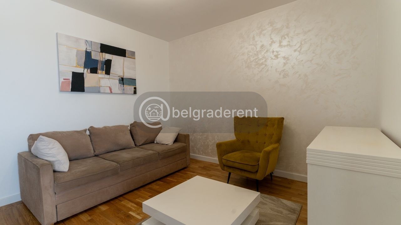 One-Bedroom Apartment with Garage in Zemun photo 1 of 7