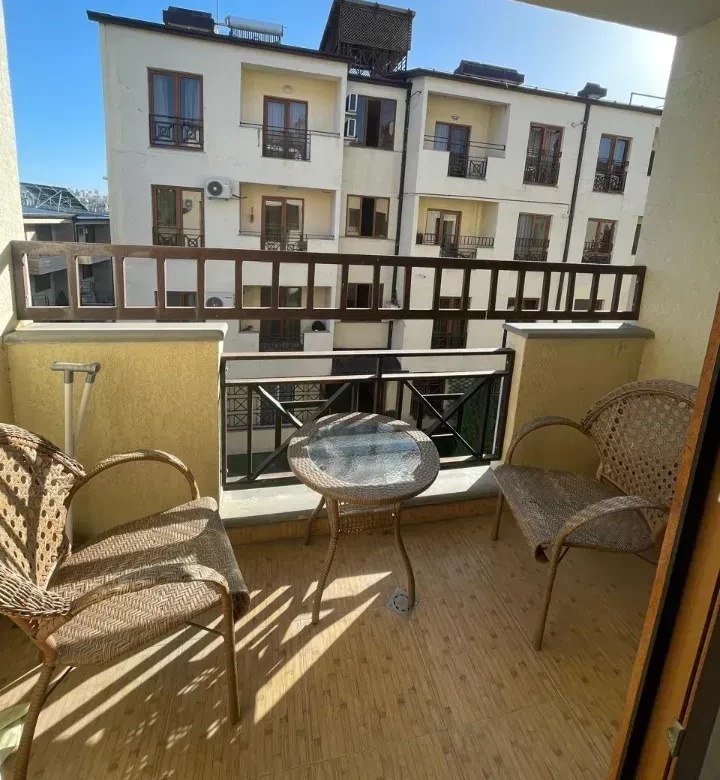 One-Bedroom Apartment in a New Building in Avan photo 1 of 8