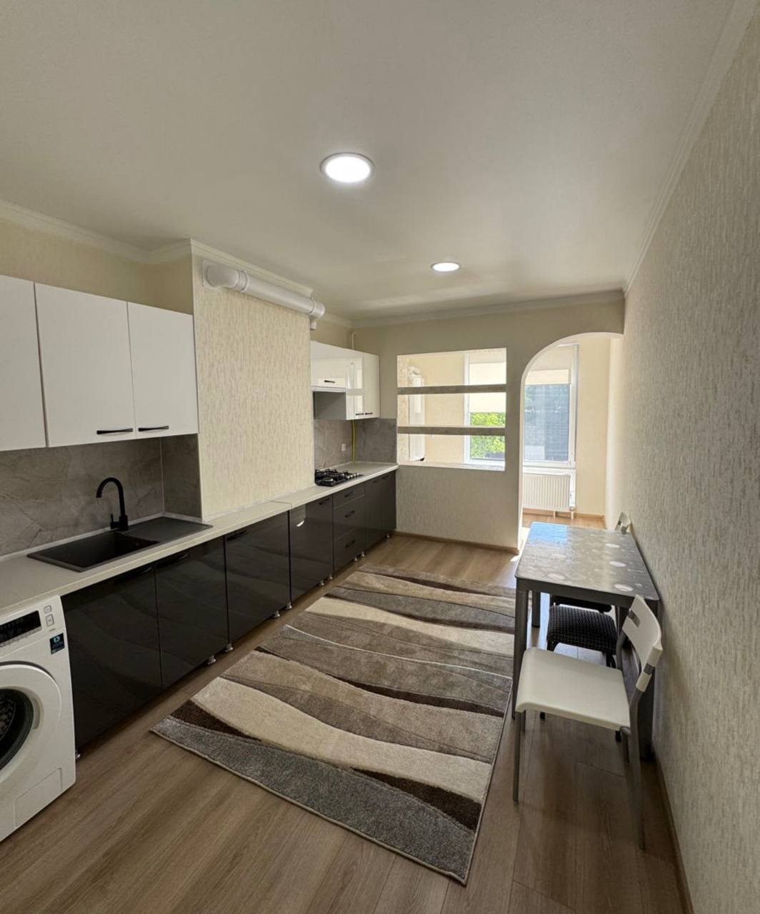 One-Bedroom Apartment in Buiucani photo 4 of 5