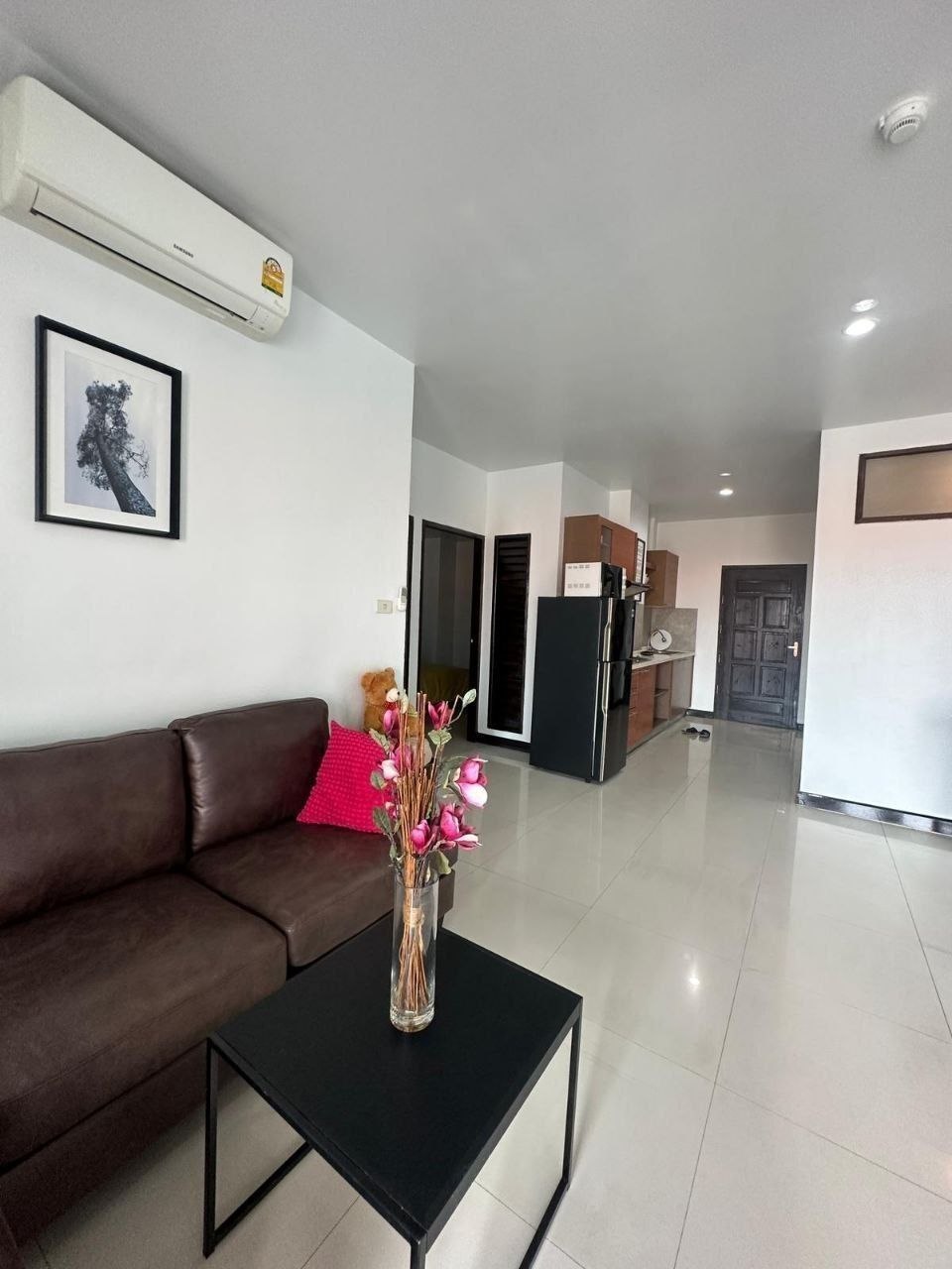 2-Bedroom Apartment at Jomtien Plaza Residence photo 2 of 7