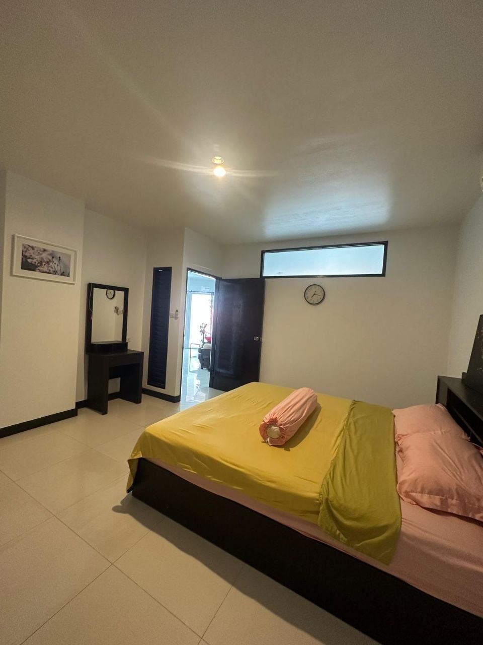 2-Bedroom Apartment at Jomtien Plaza Residence photo 3 of 7