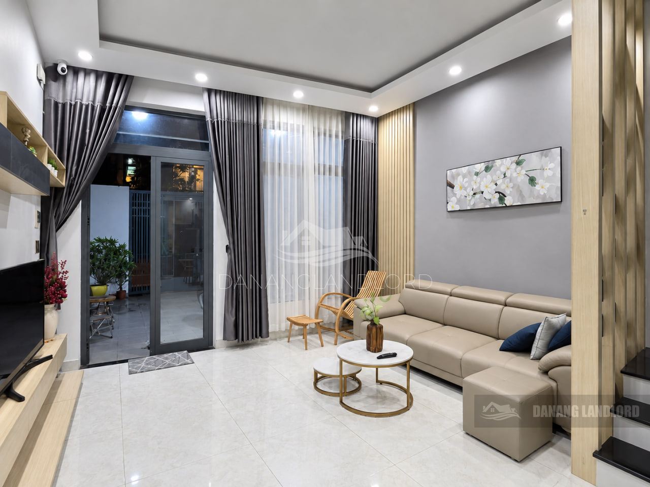3-Bedroom Furnished House Near Han River Bridge photo 2 of 8