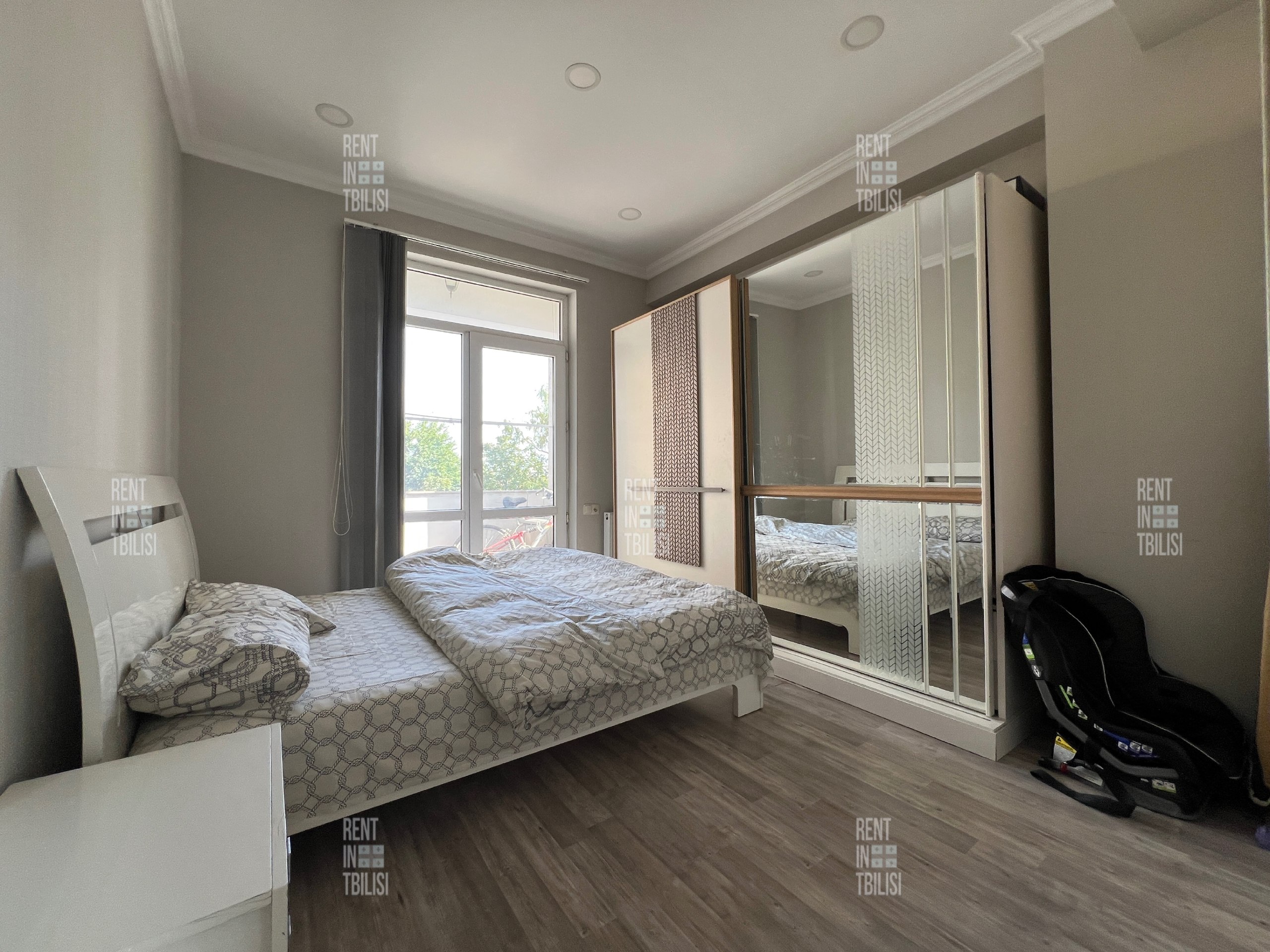 4-Bedroom Apartment for Rent in Varketili photo 1 of 8