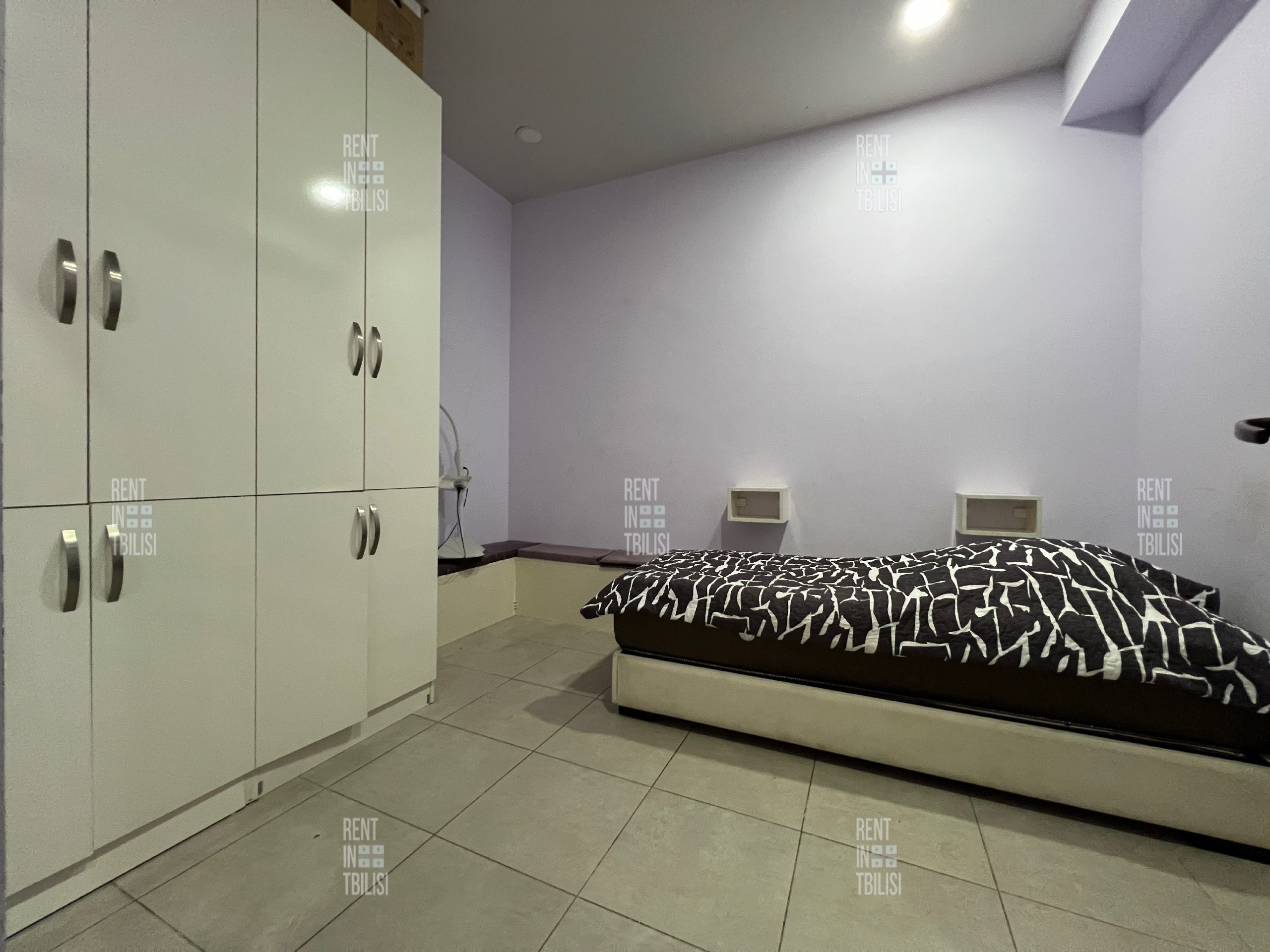 4-Bedroom Apartment for Rent in Varketili photo 4 of 8