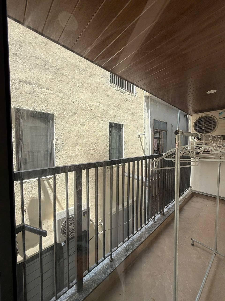 1BR Apartment in My An photo 2 of 8