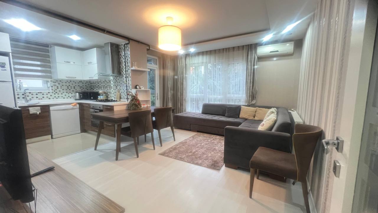 Spacious 1-Bedroom Apartment in Liman photo 4 of 8