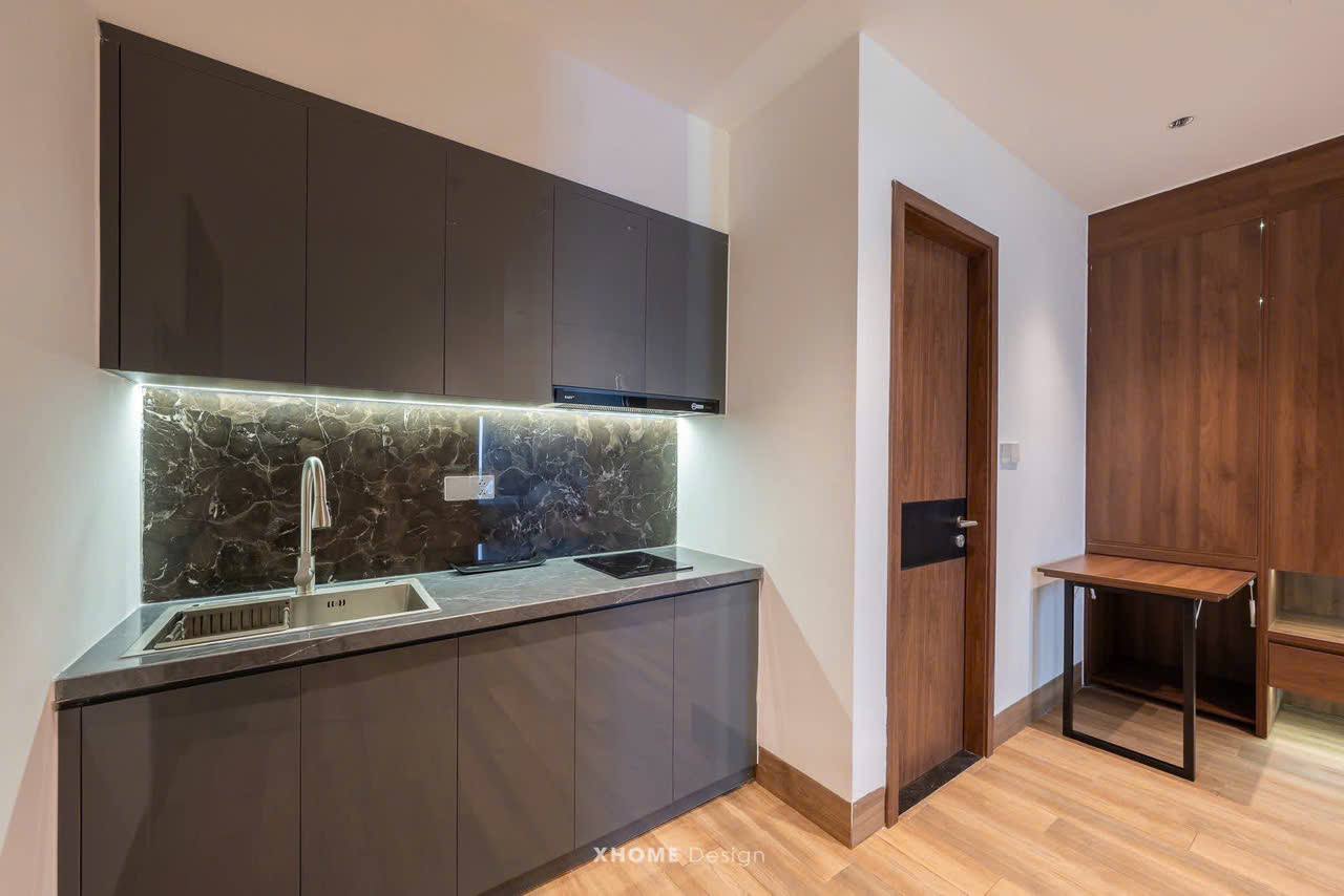 Luxury 1-Bedroom Apartment with Pool near My Khe Beach photo 3 of 5