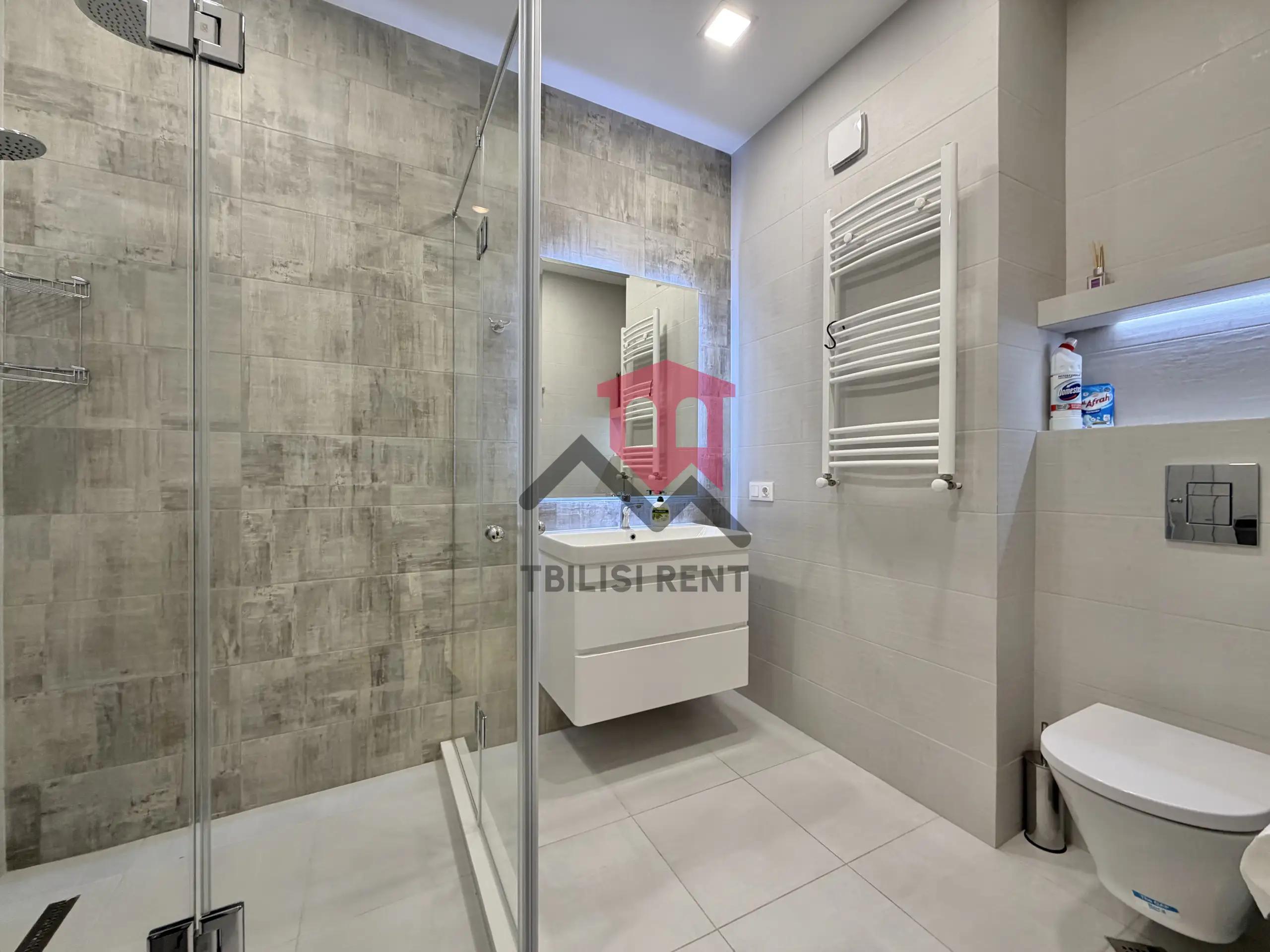 New 3-Bedroom Apartment in Krtsanisi photo 7 of 8