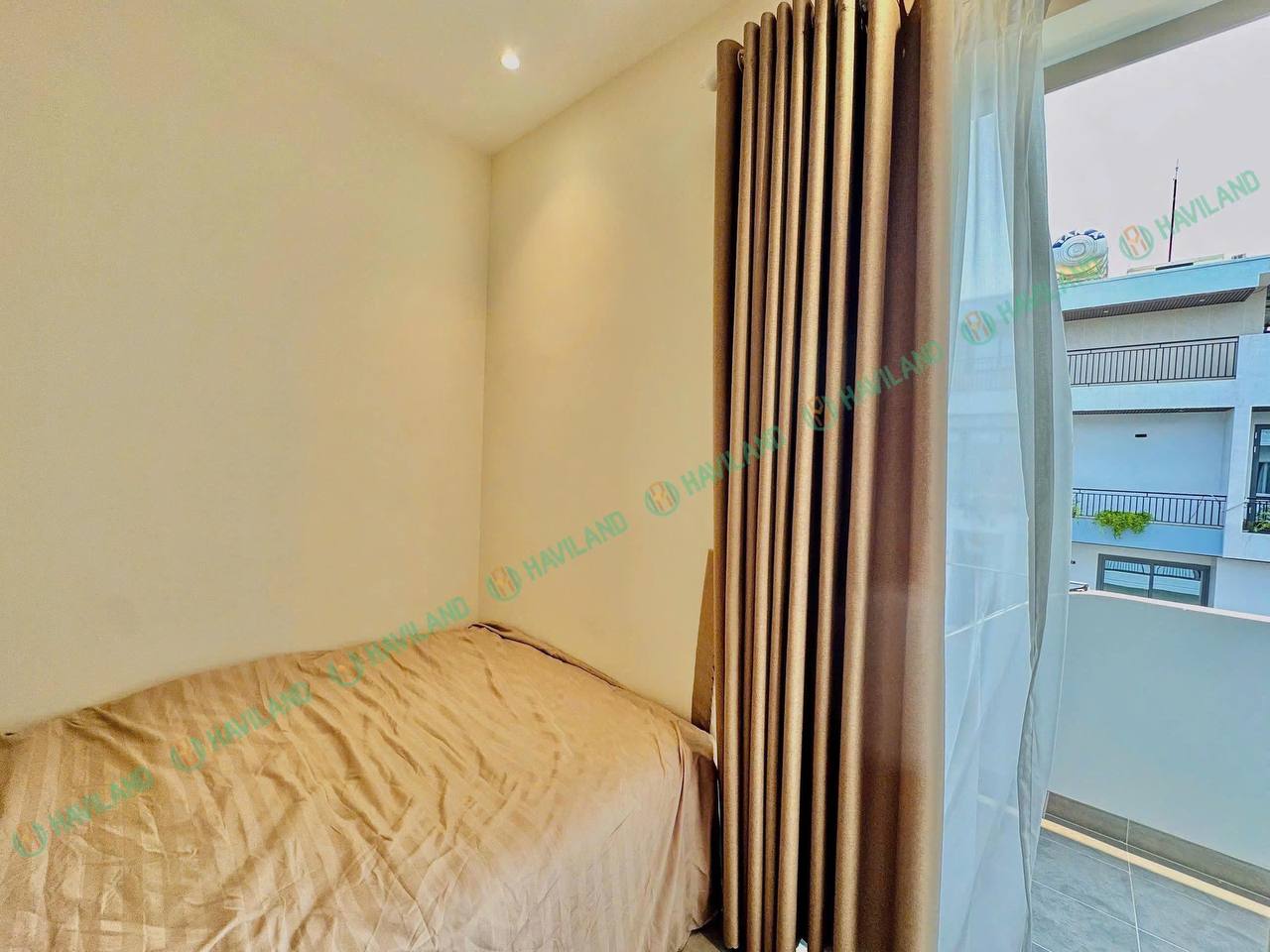 2-Bedroom Apartment with Private Washer and Dryer photo 7 of 8