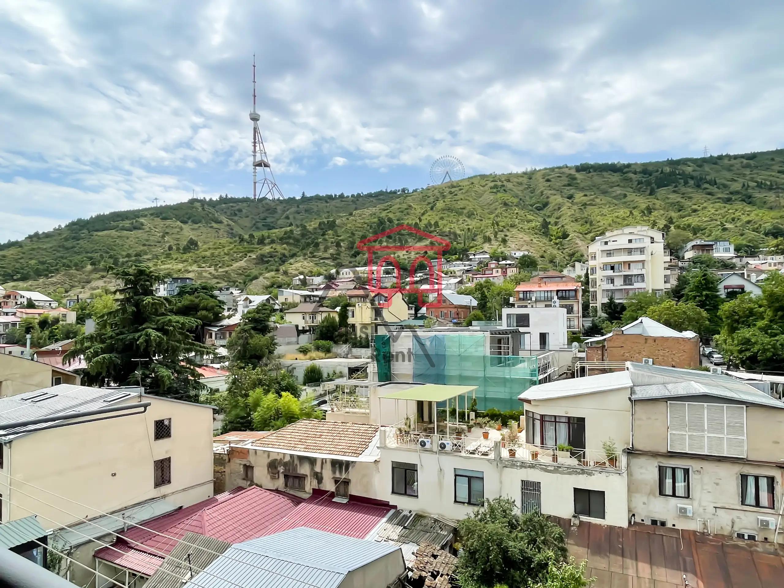 Spacious 2-Bedroom Apartment with Fireplace and Mtatsminda View photo 8 of 8