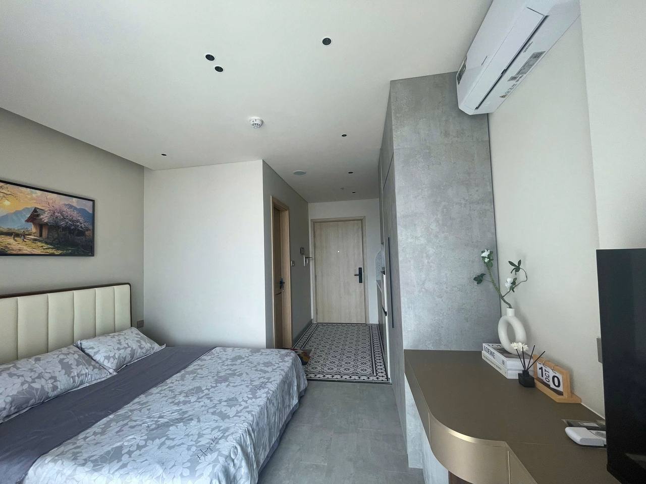 Studio Apartment for Rent at The Ponte photo 3 of 6