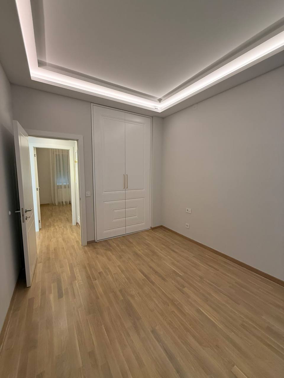 Unfurnished 3-Bedroom Apartment in Dorcol photo 5 of 8