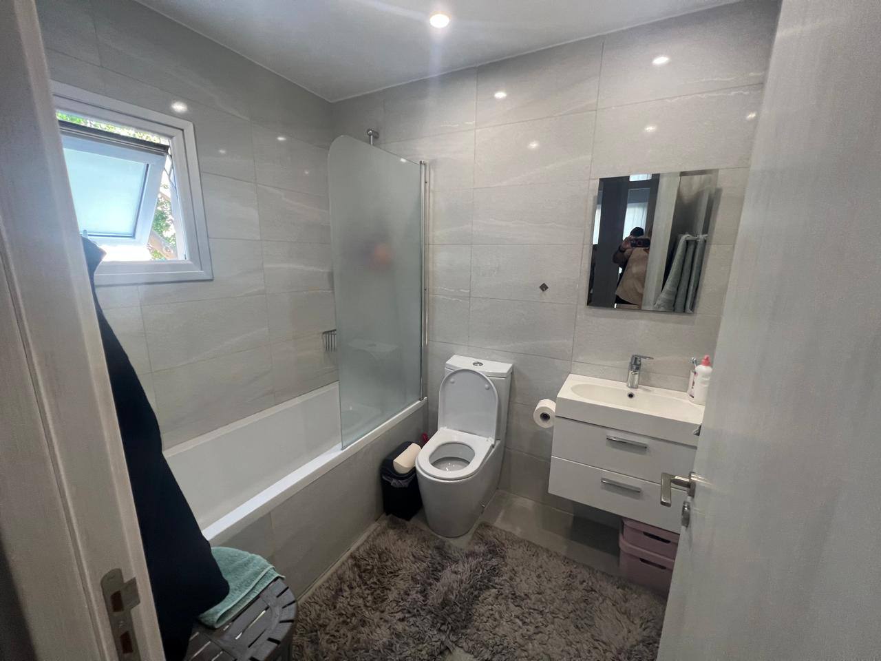 Two-Bedroom Apartment in Neapolis photo 4 of 4