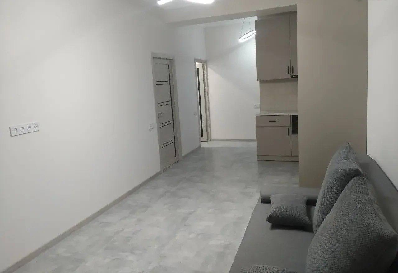 Furnished Two-Room Apartment in Arabkir photo 3 of 8