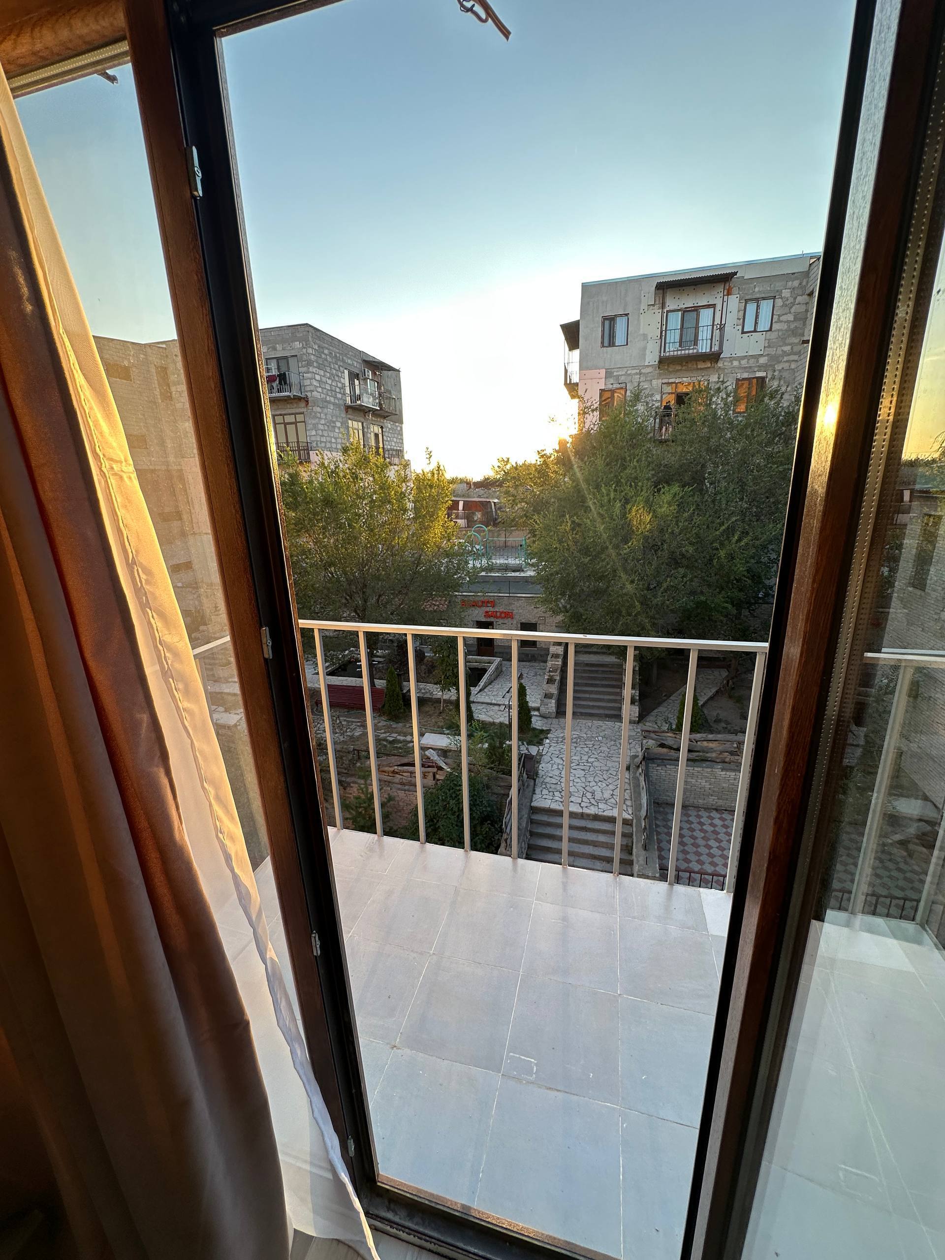 Two-Bedroom Apartment in Kanaker-Zeytun photo 7 of 8