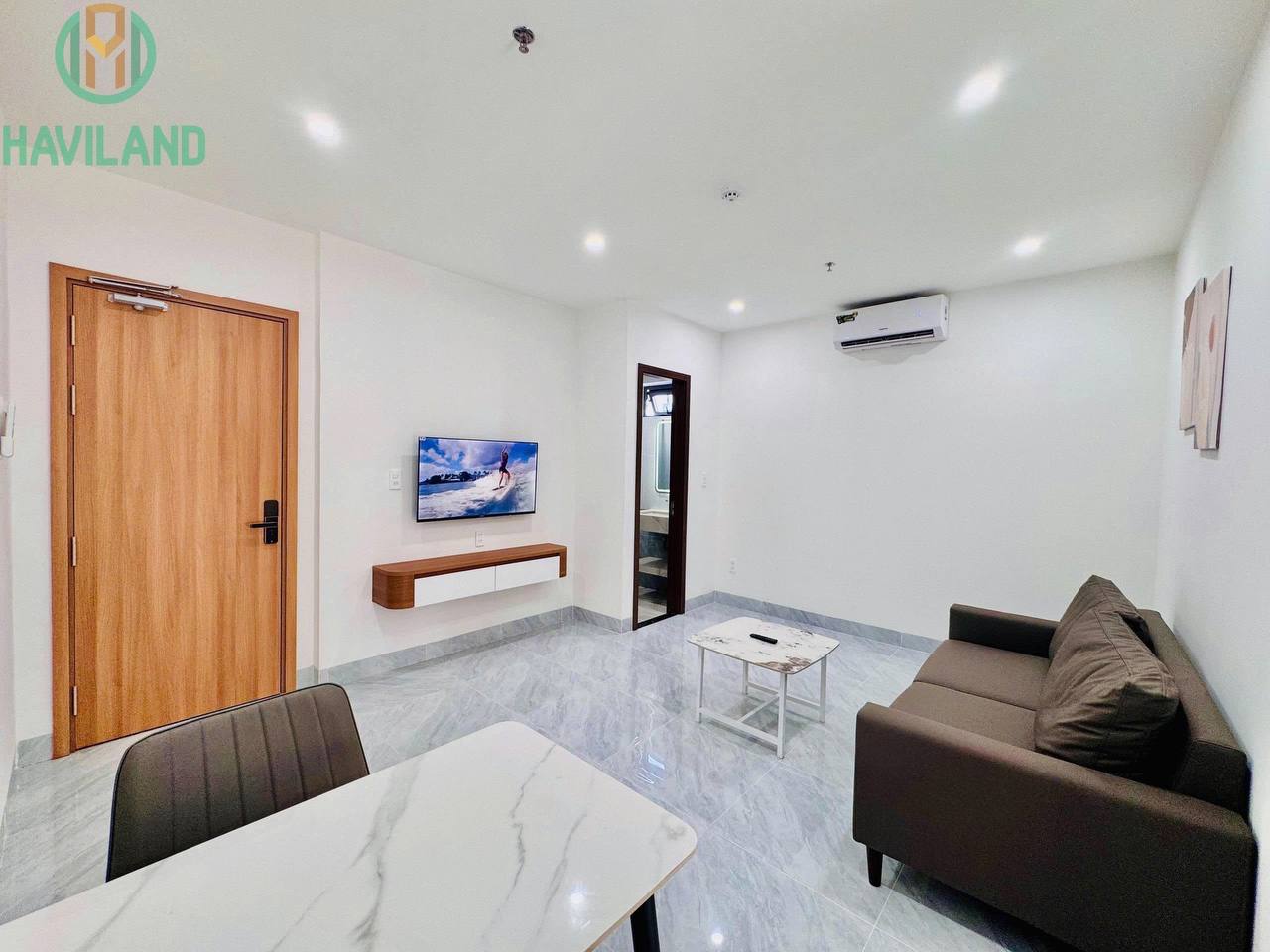 Modern Studio Apartment on To Hoai photo 2 of 8