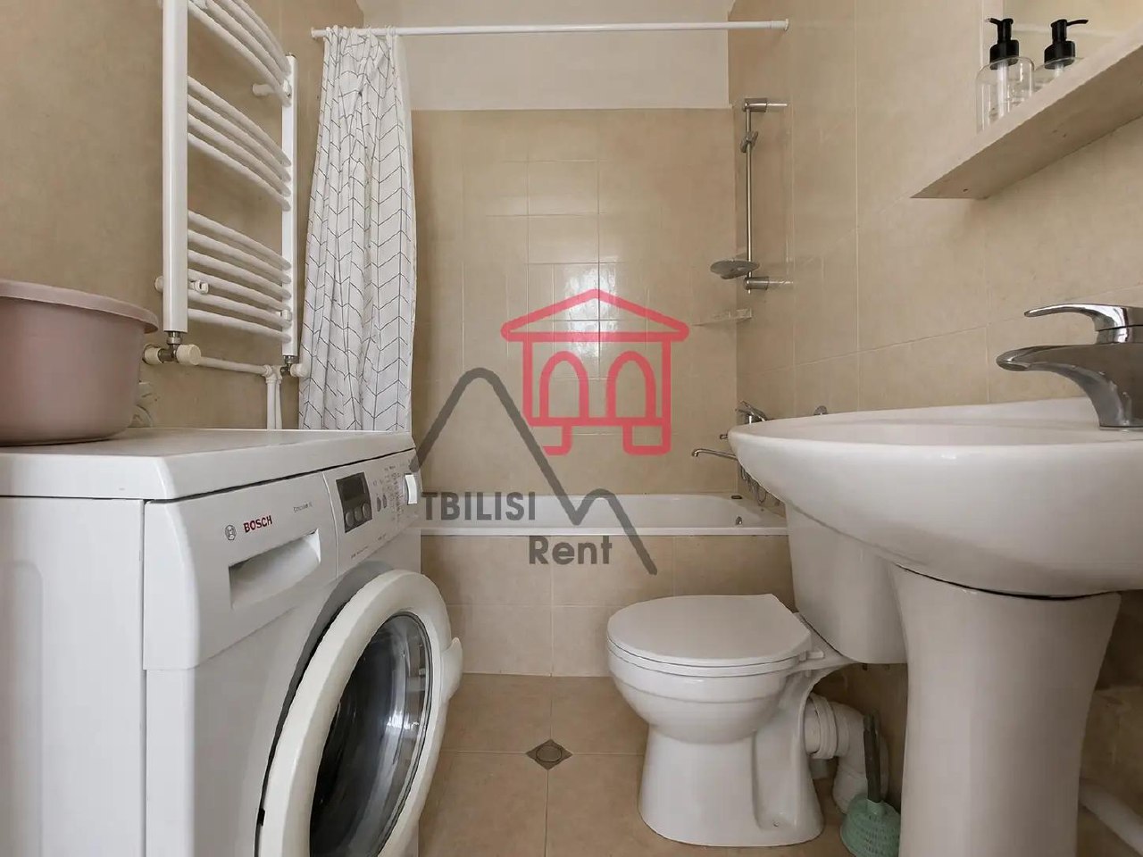 Two-Bedroom Apartment with Private Courtyard in Mtatsminda photo 8 of 8